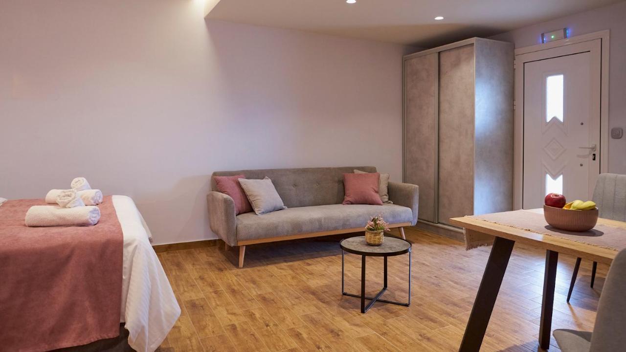 Apartments Gonies - Afroditi Goníai エクステリア 写真